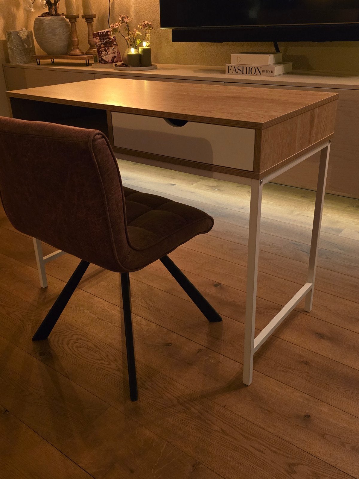 JYSK Bureau met lade en stoel - Modern en functioneel, Ophalen, Met lades, Scandinavisch, Hout