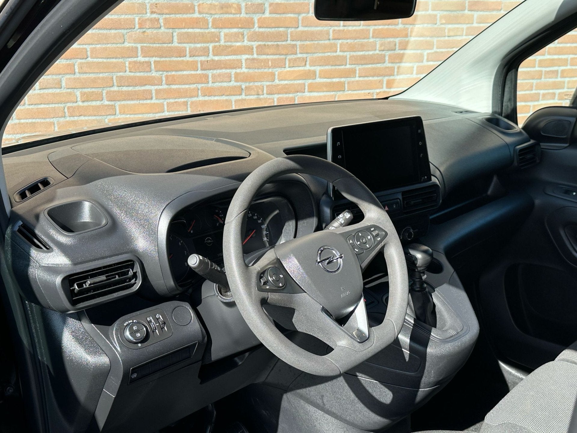 Opel Combo 1.5D 102PK / 3-Persoons / Carplay /Camera, Voorwielaandrijving, 1350 kg, Gebruikt, Huisgarantie
