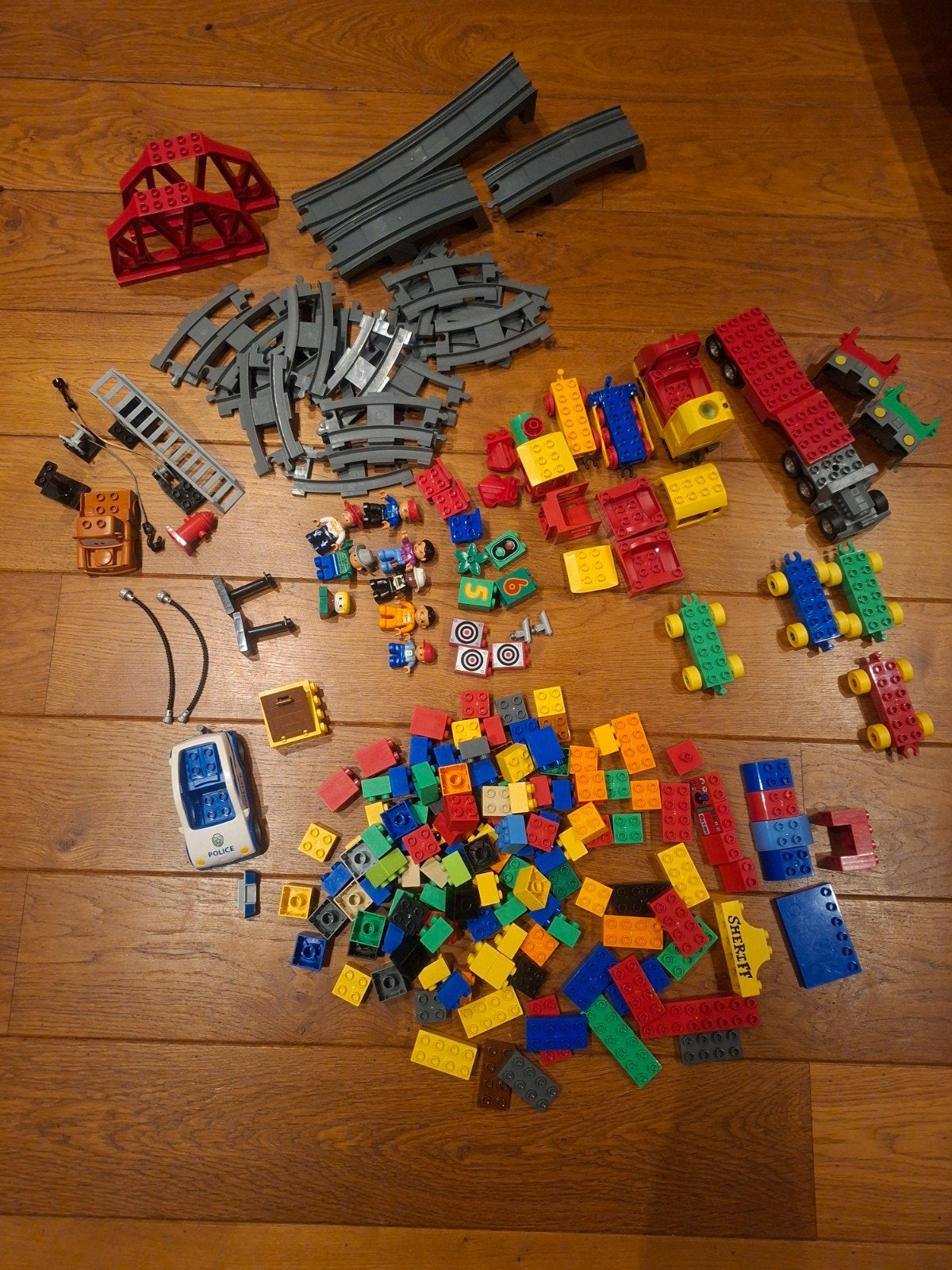 Grote Duplo set: Treinbaan, voertuigen, poppetjes en blokken, Ophalen of Verzenden, Zo goed als nieuw, Duplo