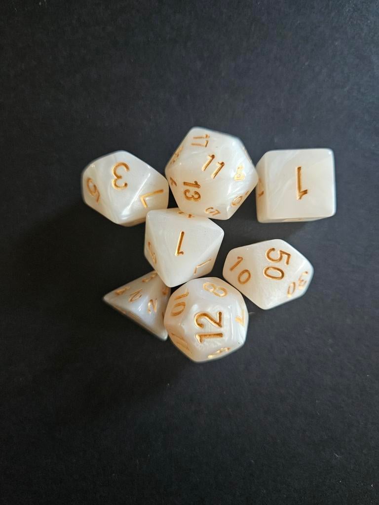 D&D Dobbelstenen Wit/Crème d100, d20, d12, d10, d8, d6, d4, Hobby en Vrije tijd, Overige Hobby en Vrije tijd, Nieuw, Ophalen of Verzenden