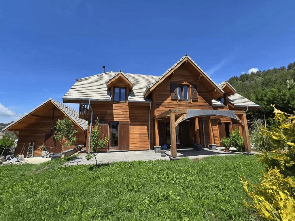 Vakantiehuis - 9 kamers - 288 m² - Nabij meer & skigebied, Vakantie, Vakantiehuizen | Frankrijk, Alpen, 4 of meer slaapkamers