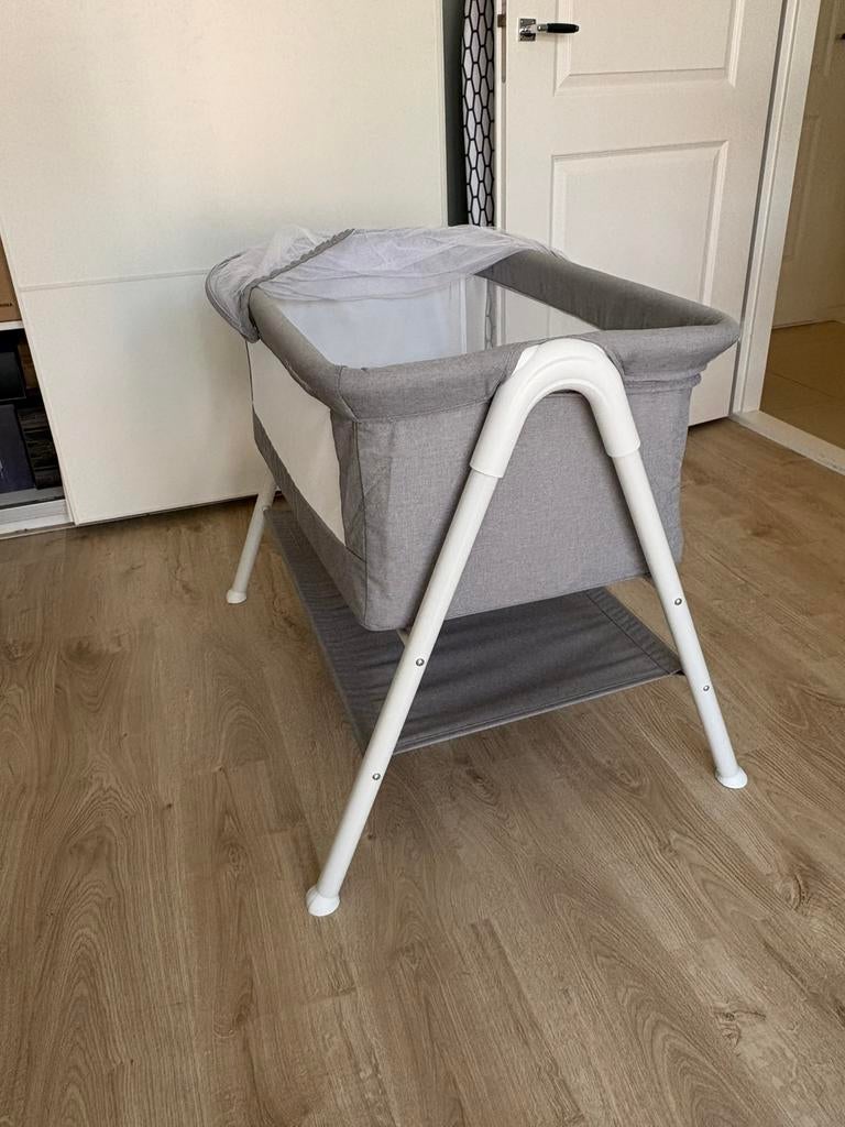 Babywieg, Moni, Kinderen en Baby's, Babywiegjes en Ledikanten, Ophalen, Zo goed als nieuw, Wieg