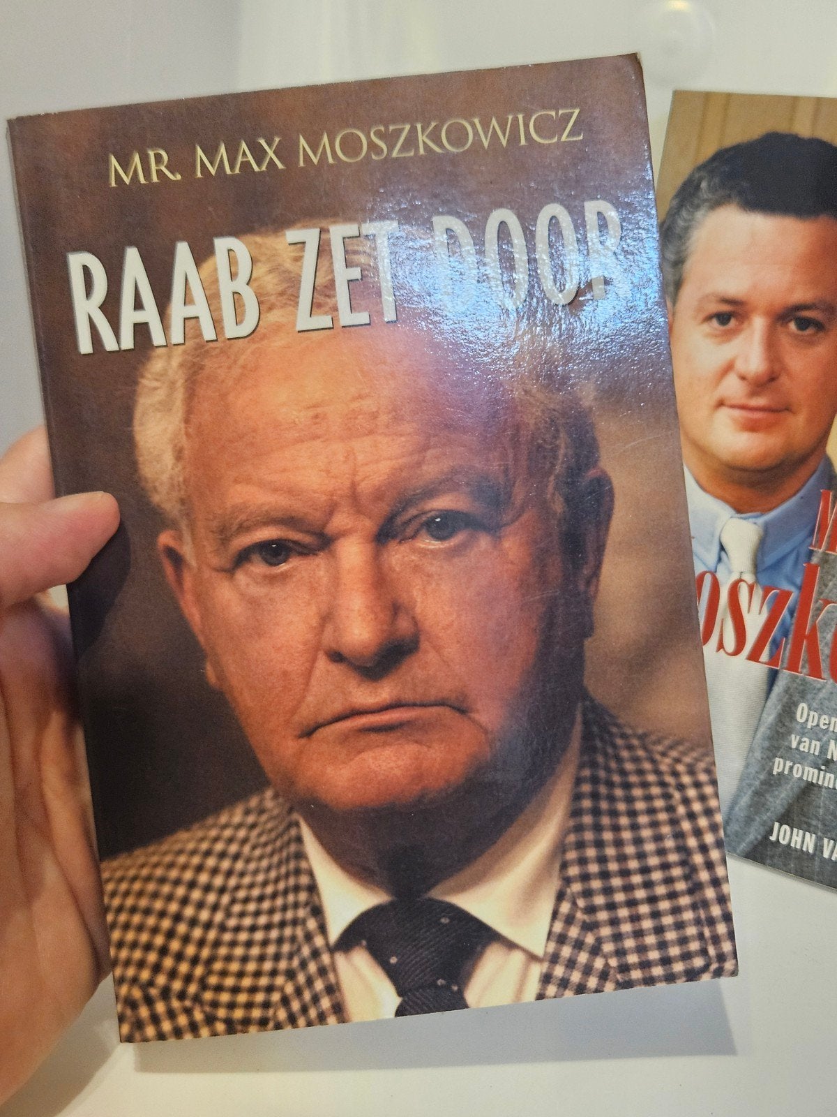 Set van 2 boeken Moszkowicz, Verzenden, Gelezen, John van den Heuvel, Overige