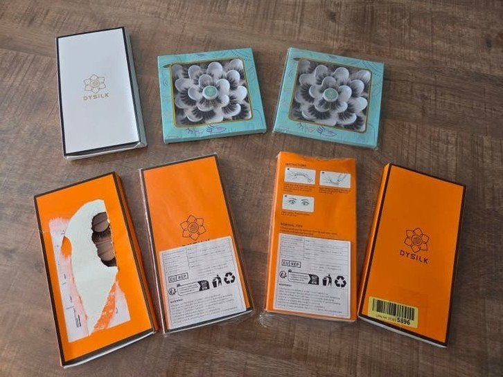 Nieuwe dozen DYSILK Wimpers, Ophalen of Verzenden, Nieuw, Zwart, Ogen