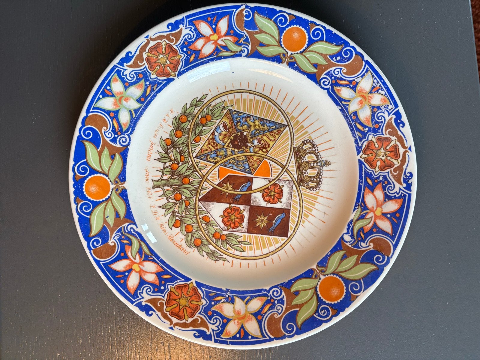 Petrus Regout Maastricht wandbord Oranje-Nassau, Ophalen of Verzenden