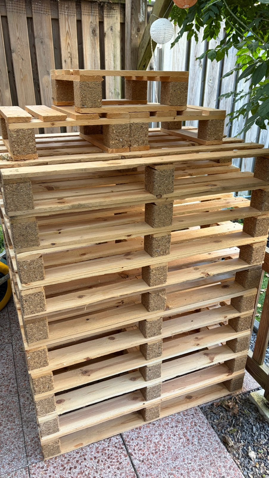 Pallets voor tweepersoonsbed 140x200 met bord en nachtkastje, Ophalen, Gebruikt, Overige kleuren, Tweepersoons