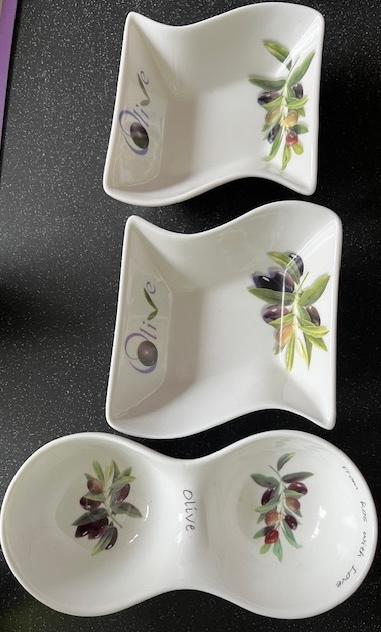 Nieuw! Olijven schaaltjes, Keramiek, Nieuw, Ophalen of Verzenden, Kom(men)
