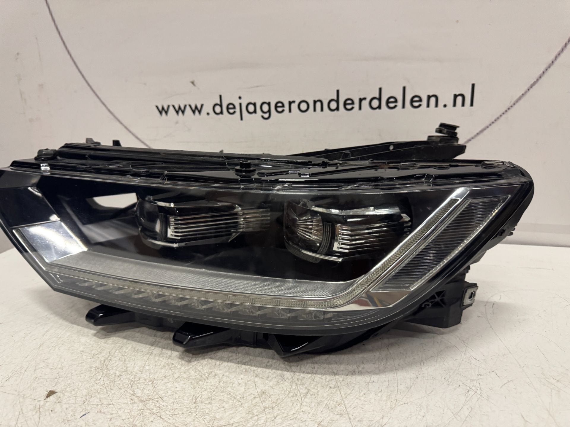 VW B8 PASSAT VOL LED KOPLAMP LINKS 3G1941081H, Gebruikt, Volkswagen, Volkswagen AG, Berliner Ring 2
38440  Wolfsburg, DE