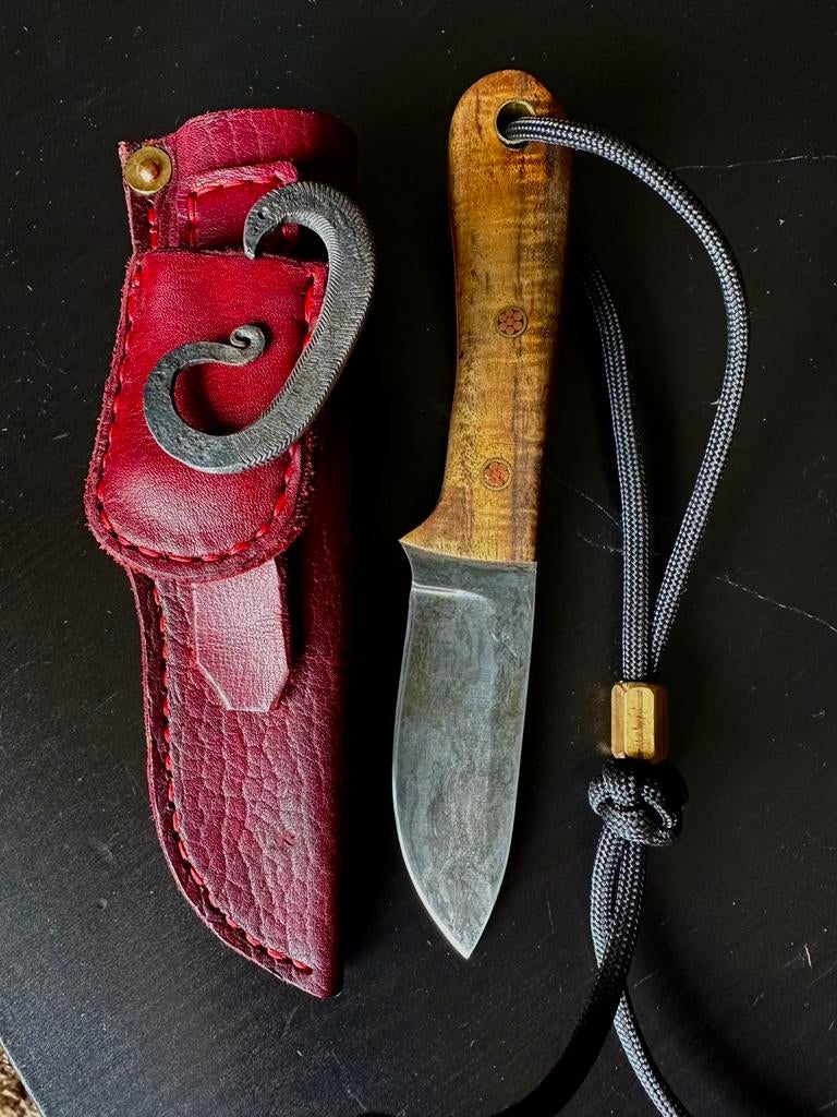 Te koo bushcraft mes, met vuurslag., Ophalen of Verzenden, Nieuw
