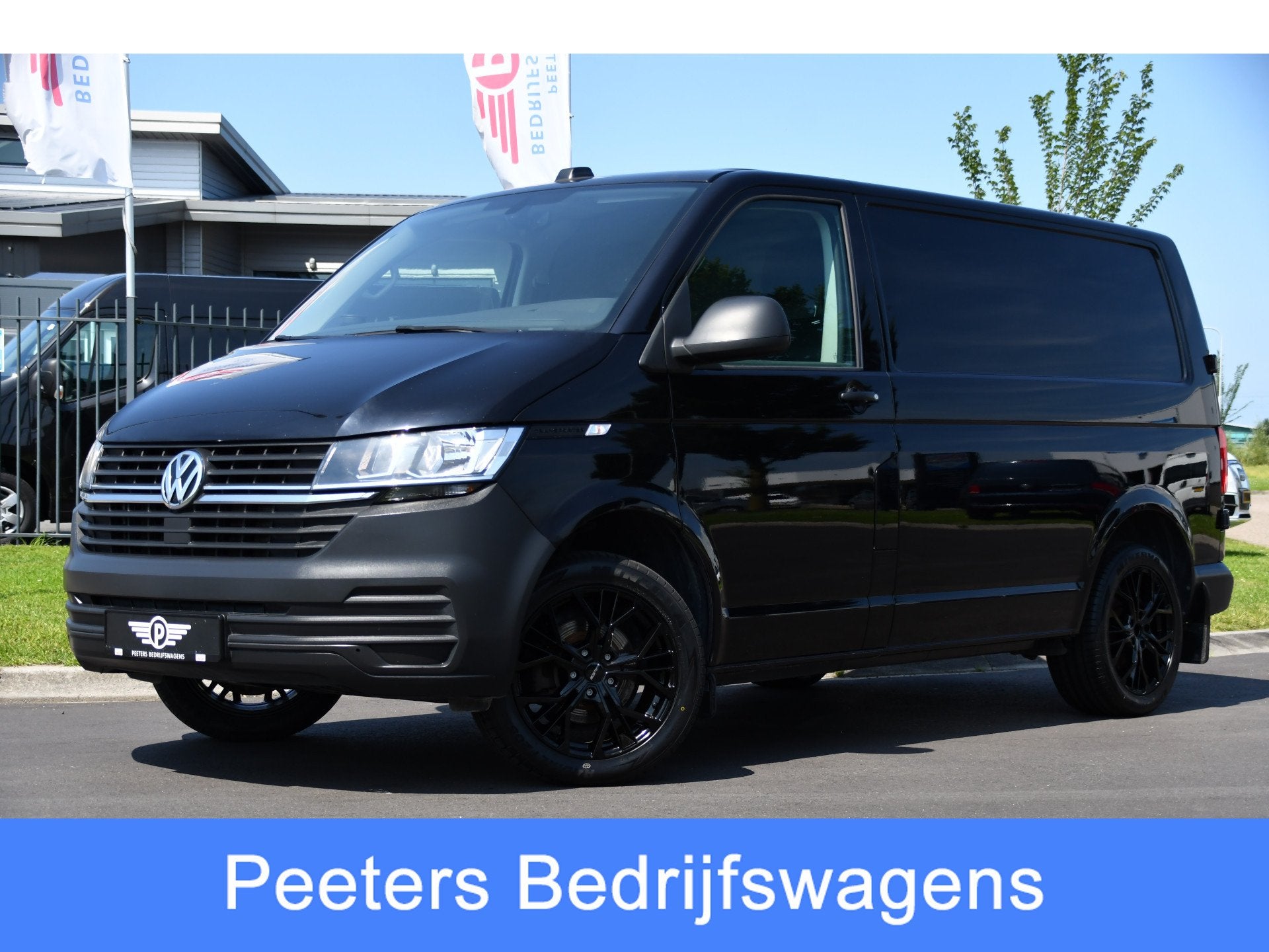 Volkswagen Transporter 2.0 TDI L1H1 30 Black Edition Cruise,, Dealer onderhouden, Stof, 1839 kg, 4 cilinders