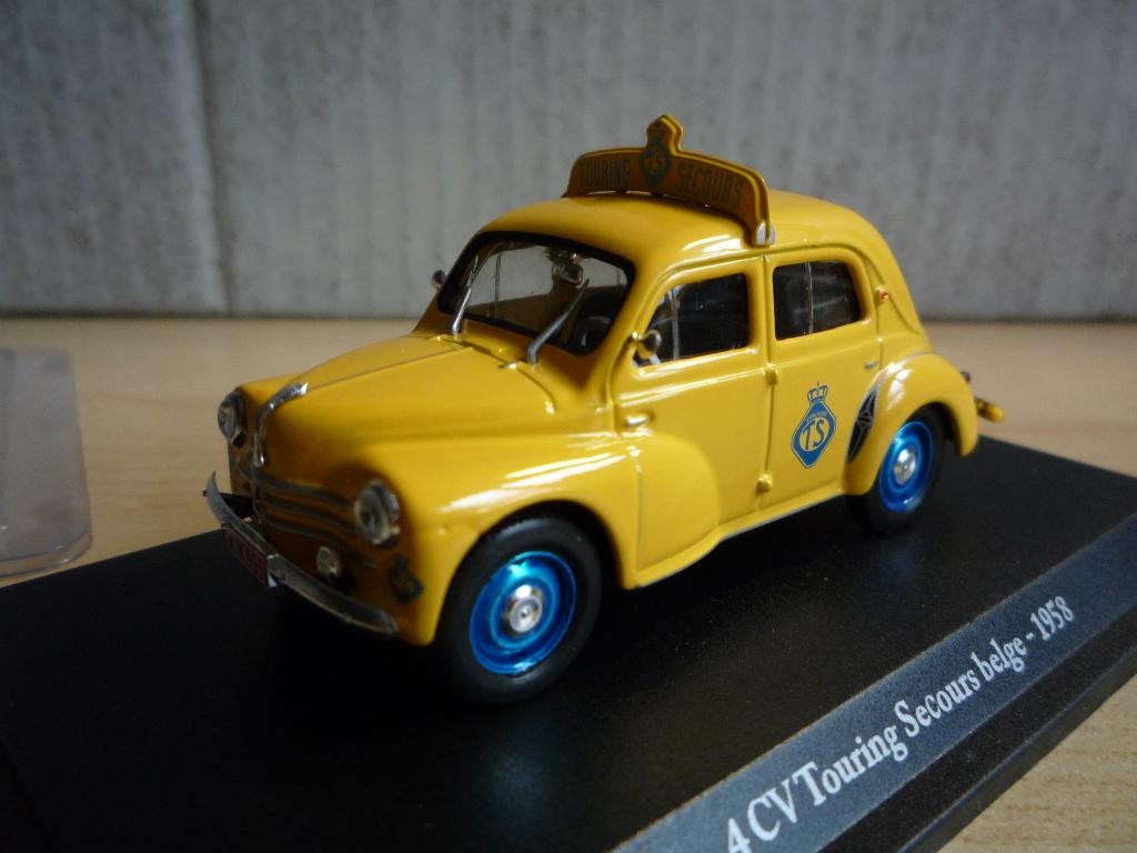 Renault 4 CV 1958 Wegenwacht Touring Secours Belge 1:43, Hobby en Vrije tijd, Modelauto's | 1:43, Ophalen of Verzenden, Zo goed als nieuw