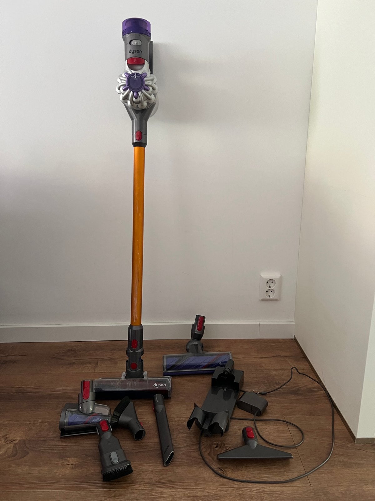 Dyson V8 absolute onderdelen, Ophalen, Gebruikt, Steelstofzuiger, Dyson