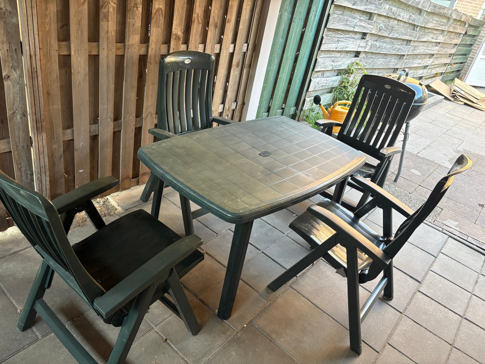 Tuinset compleet met kussens en kussenhoezen, Tuin en Terras, Tuinsets en Loungesets, Ophalen, 4 zitplaatsen, Kunststof, Gebruikt