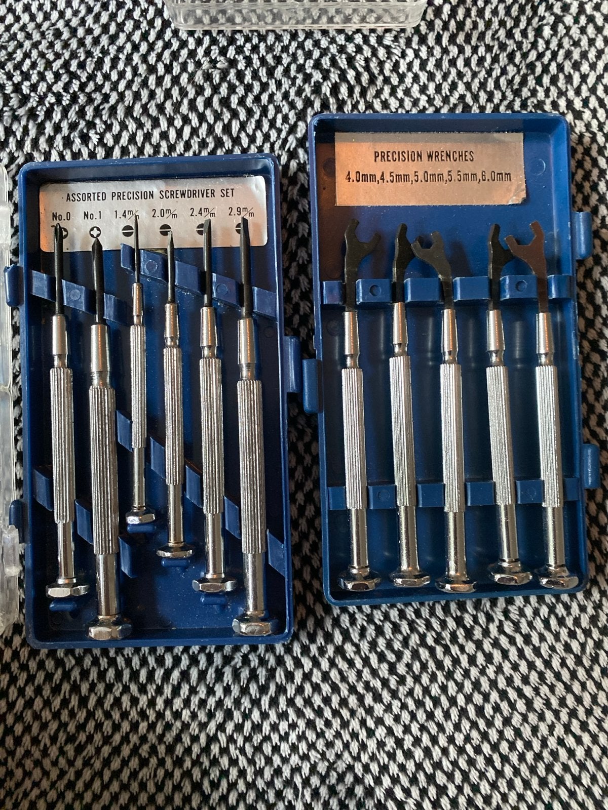 Precisie schroevendraaier- en moersleutelset, Ophalen of Verzenden, Gebruikt, Gereedschapsset, Overige merken