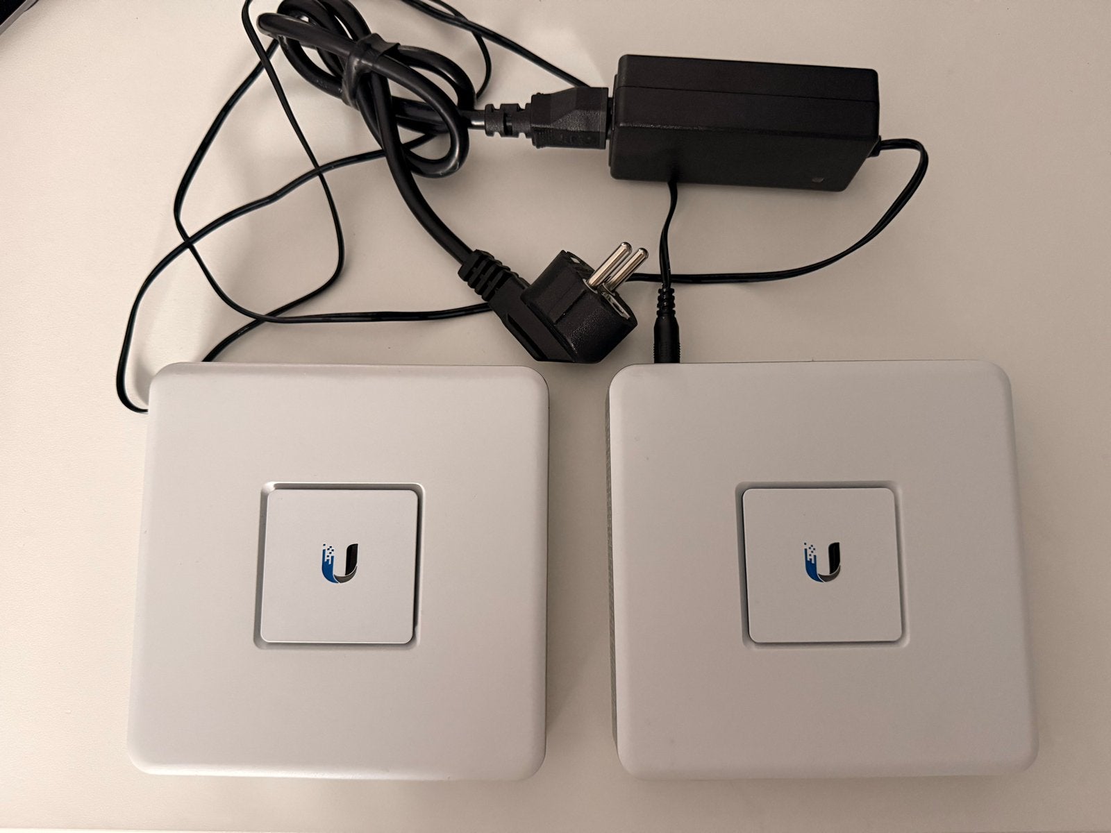 Ubiquiti UniFi Security Gateway USG (2 stuks), Computers en Software, Routers en Modems, Ophalen of Verzenden, Zo goed als nieuw