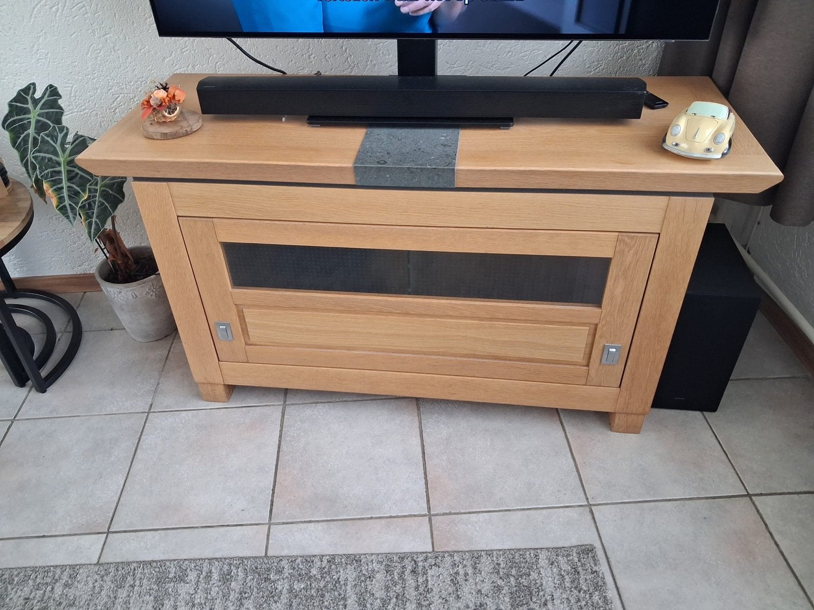 Mooi TV meubel/dressoir van eikenhout, Ophalen, Gebruikt, 100 tot 150 cm, Minder dan 100 cm