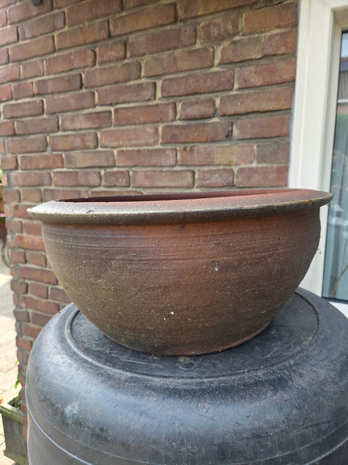 Zware wintervaste stenen plantenschaal, Ø 42 cm, Tuin en Terras, Bloembakken en Plantenbakken, Ophalen, Gebruikt, Minder dan 30 cm