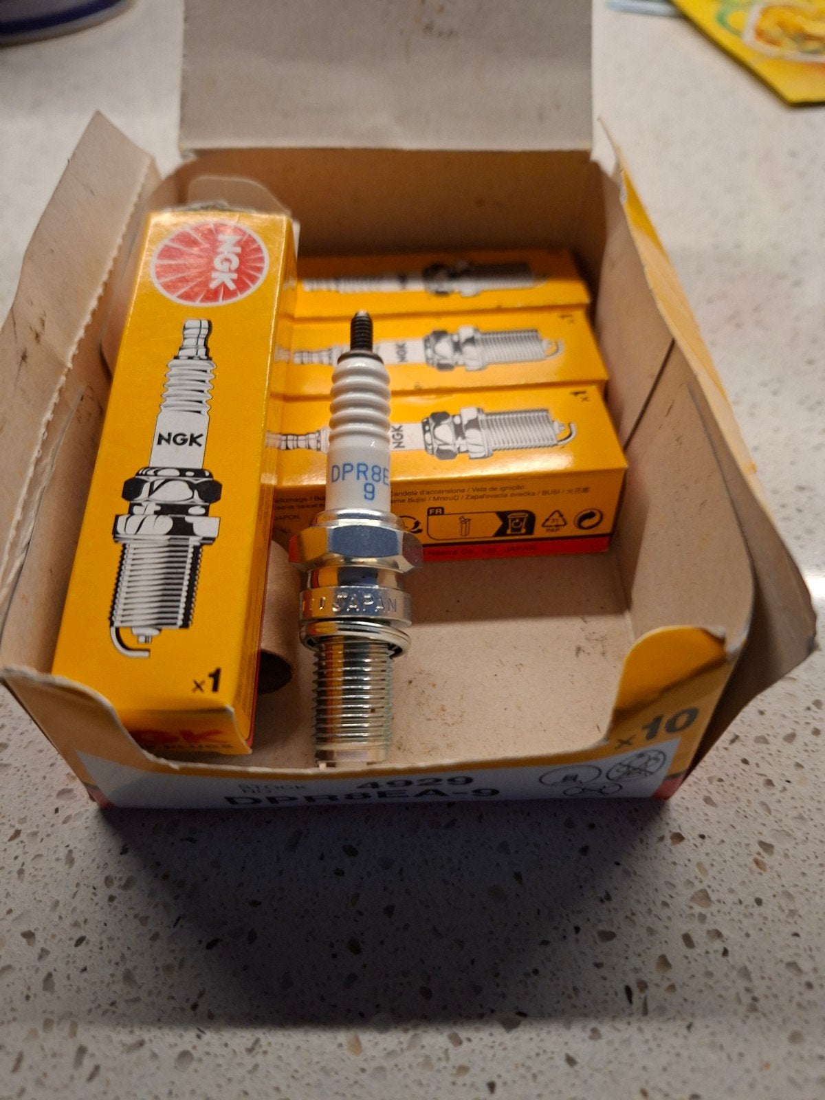 4 Nieuwe NGK Bougies DPR8EA-9 (o.a. Yamaha, Honda, Kawasaki), Auto-onderdelen, Ophalen of Verzenden