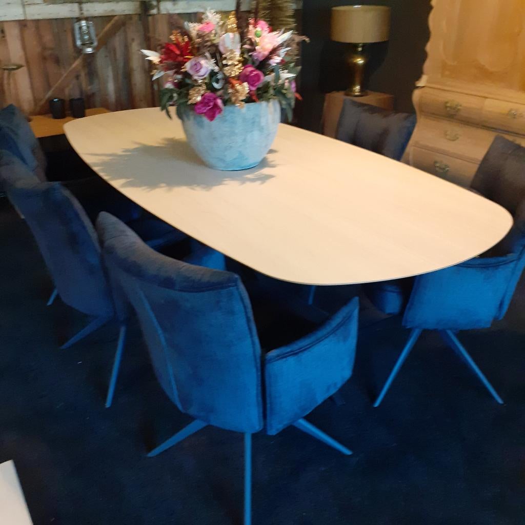 Eiken eettafel deens ovaal hpl kras vast met 6 stoelen NIEUW, Ophalen, Nieuw