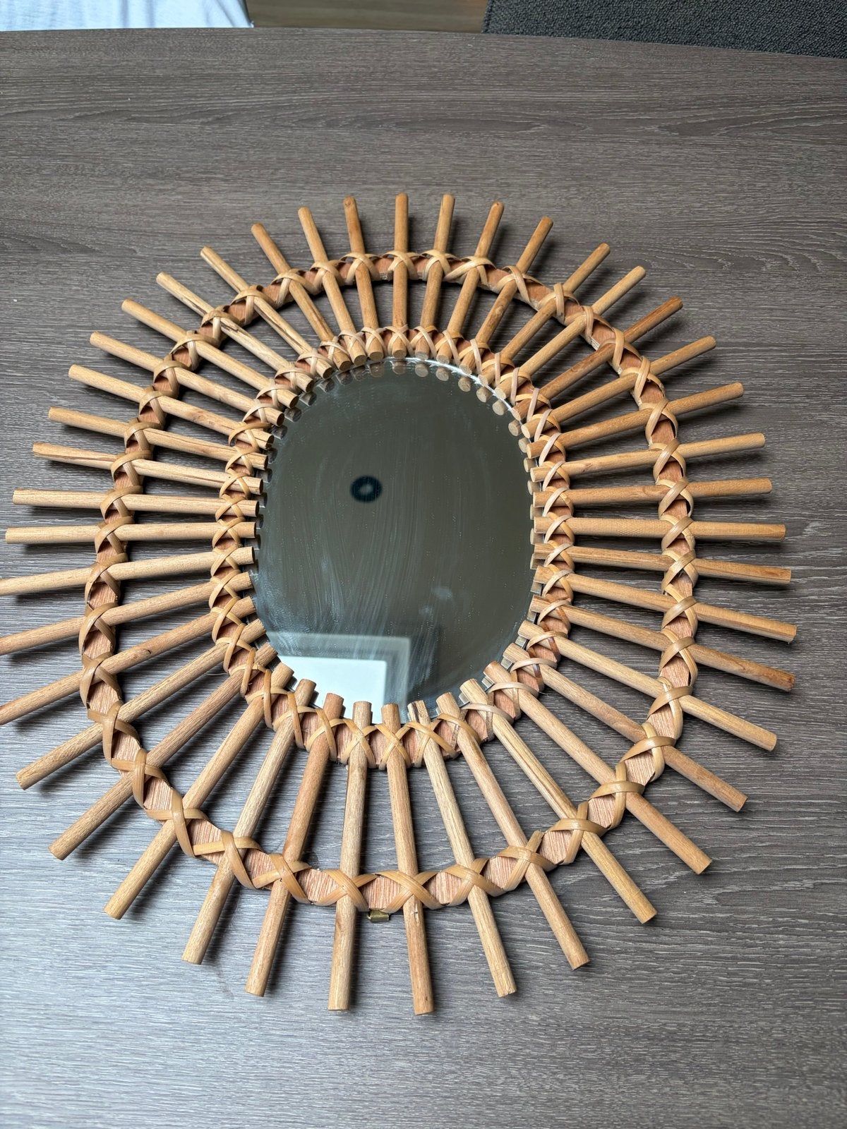 Rotan spiegel 57x50 cm - Zonnestraal design, Huis en Inrichting, Woonaccessoires | Spiegels, Ophalen, Gebruikt, Minder dan 100 cm