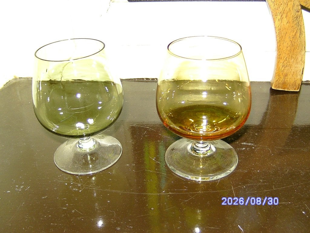 jadegroen en goudamber cognac glas Max Verboeket carnaval, Ophalen of Verzenden