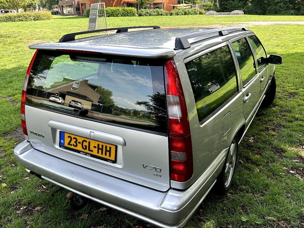 Volvo V70 2.4 benzine 7 persoons 2000 handgeschakeld, Voorwielaandrijving, Zwart, 1436 kg, Stationwagon