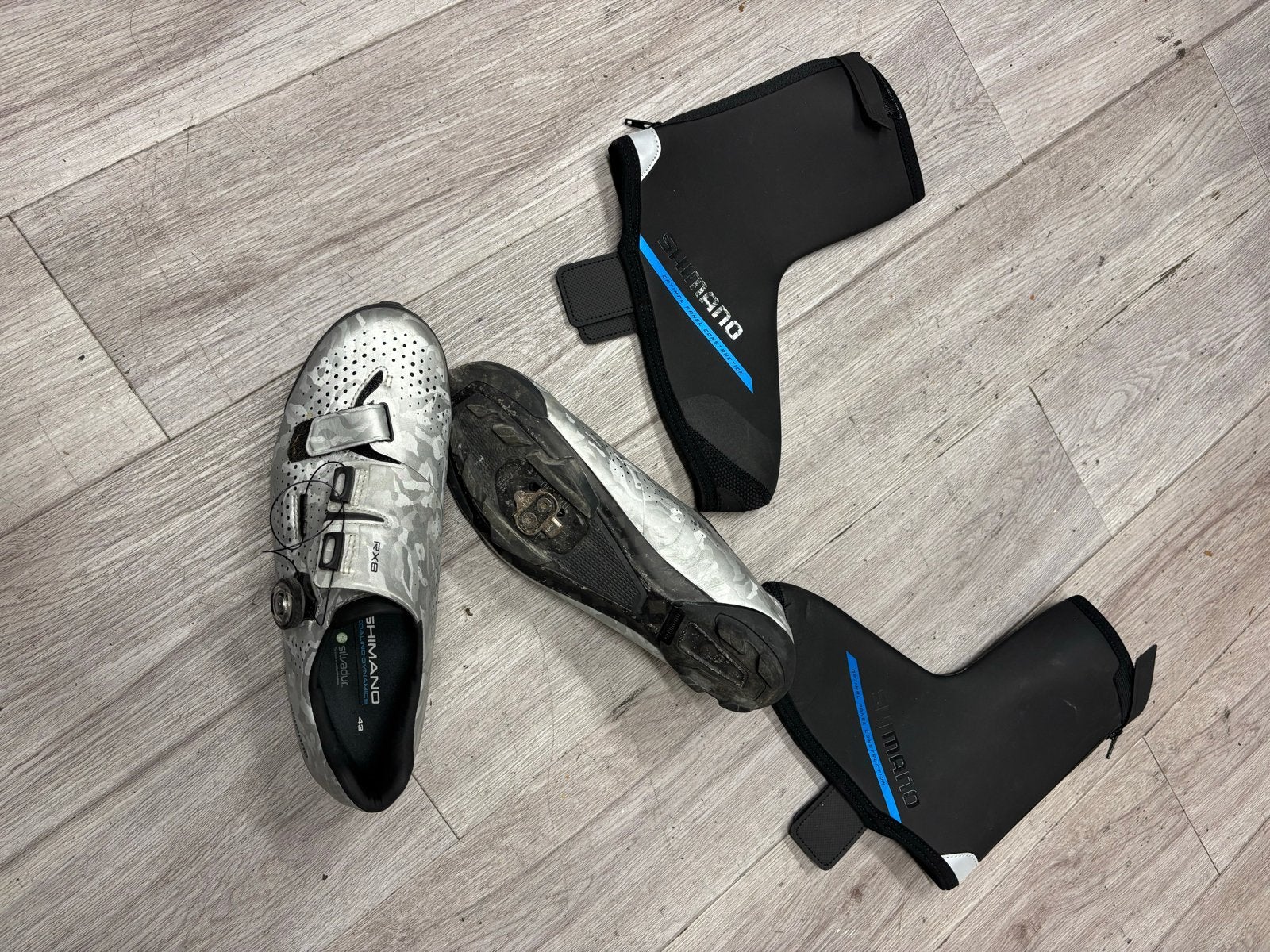 Fietsaccessoires: Shimano schoenen,, Verlichting, Helm, Fietsen en Brommers, Ophalen, Zo goed als nieuw