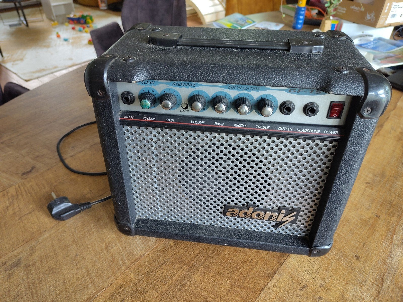Adonis GF-15 Gitaarversterker - Compact en Krachtig, Ophalen, Gebruikt, Gitaar, Minder dan 50 watt