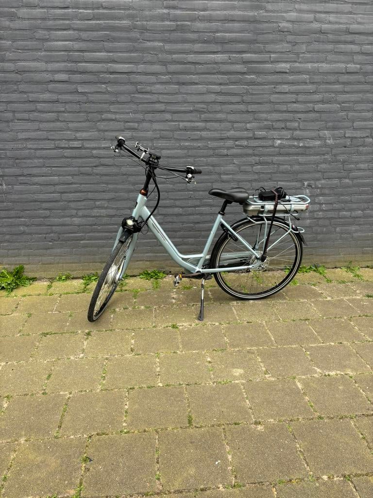 Batavus wayz damesfiets 28 inch met 7 versnellingen d48, Fietsen en Brommers, Elektrische fietsen, Zo goed als nieuw, Batavus