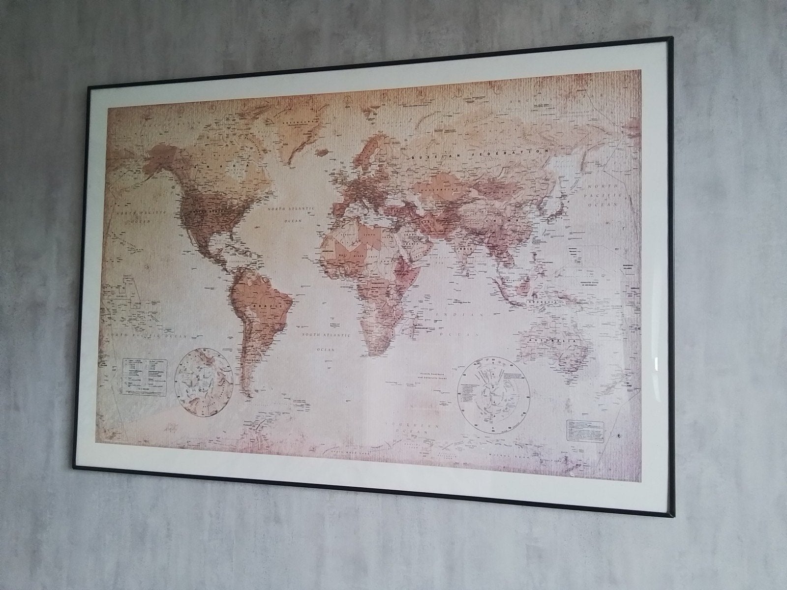 ingelijste wereldkaart., Ophalen, Overige materialen, Fotolijst, Hangend