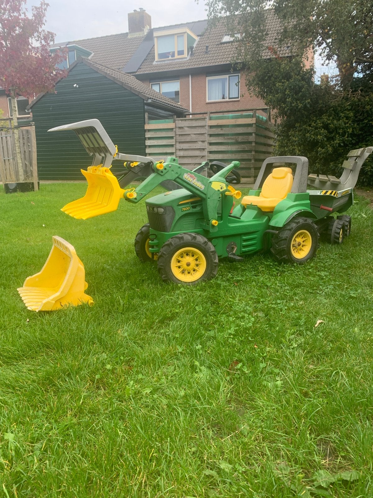 Traptrekker met 2 versnellingen, rubber banden en aanhanger, Ophalen, Gebruikt