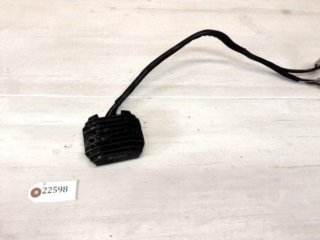 ZX6R 2005 - 2006 Kawasaki Spanningsregelaar D1-45247