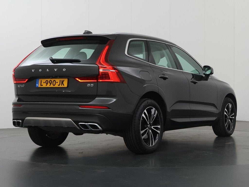 Volvo XC60 2.0 B5 Momentum Exclusive | Elek. Trekhaak | Pano, Auto's, Volvo, Gebruikt, Euro 6, 4 cilinders, 1969 cc