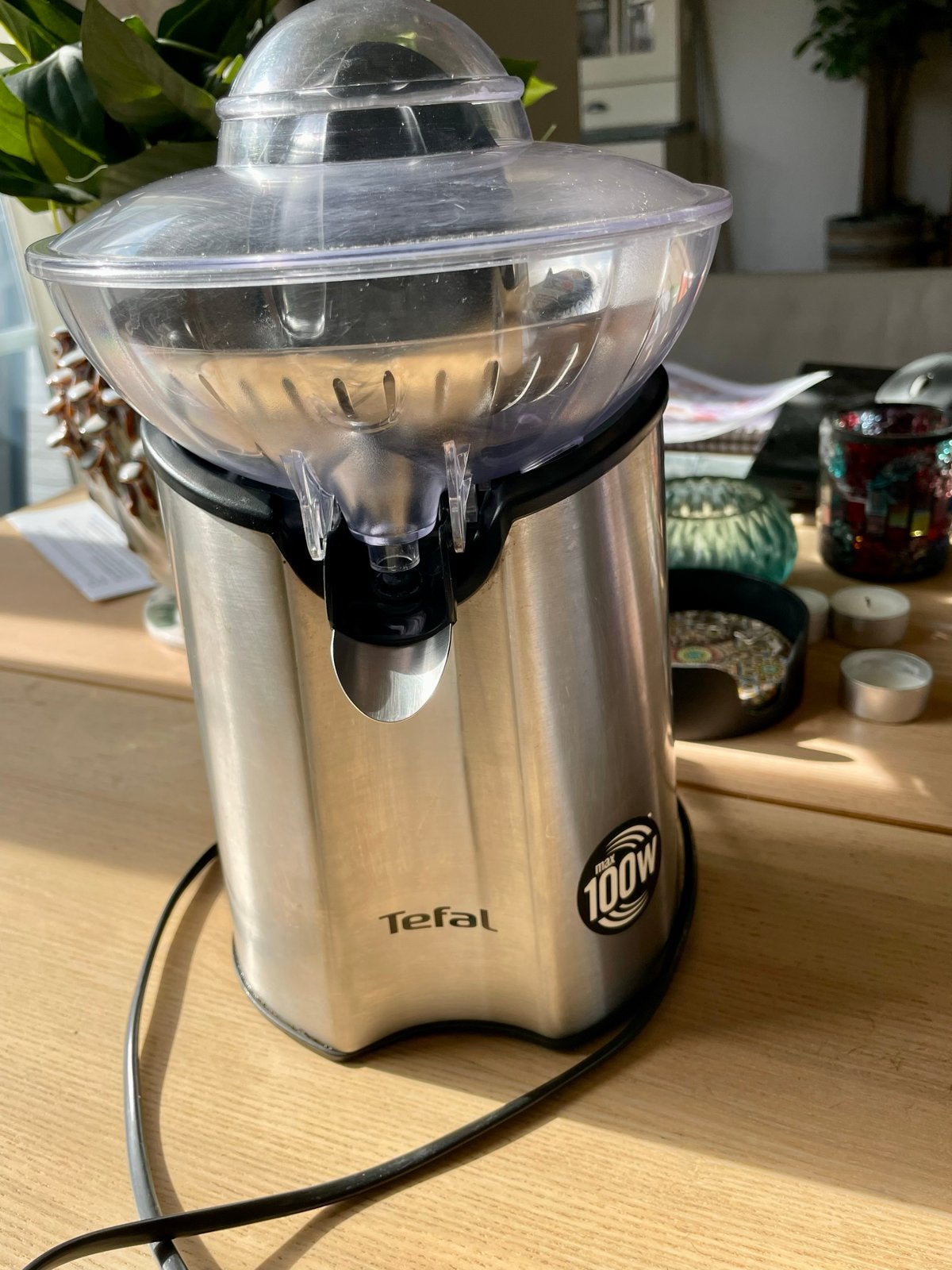 Tefal Citruspers 100W - RVS design, Witgoed en Apparatuur, Juicers, Zo goed als nieuw, Citruspers, Ophalen of Verzenden