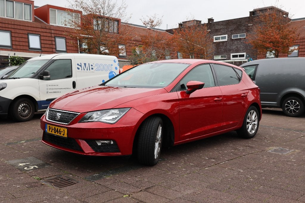 Seat Leon 1.0 Ecotsi 115PK Dsg 2018 | CarPlay | Lane Assist, Auto's, Stof, Zwart, Leon, 610 kg