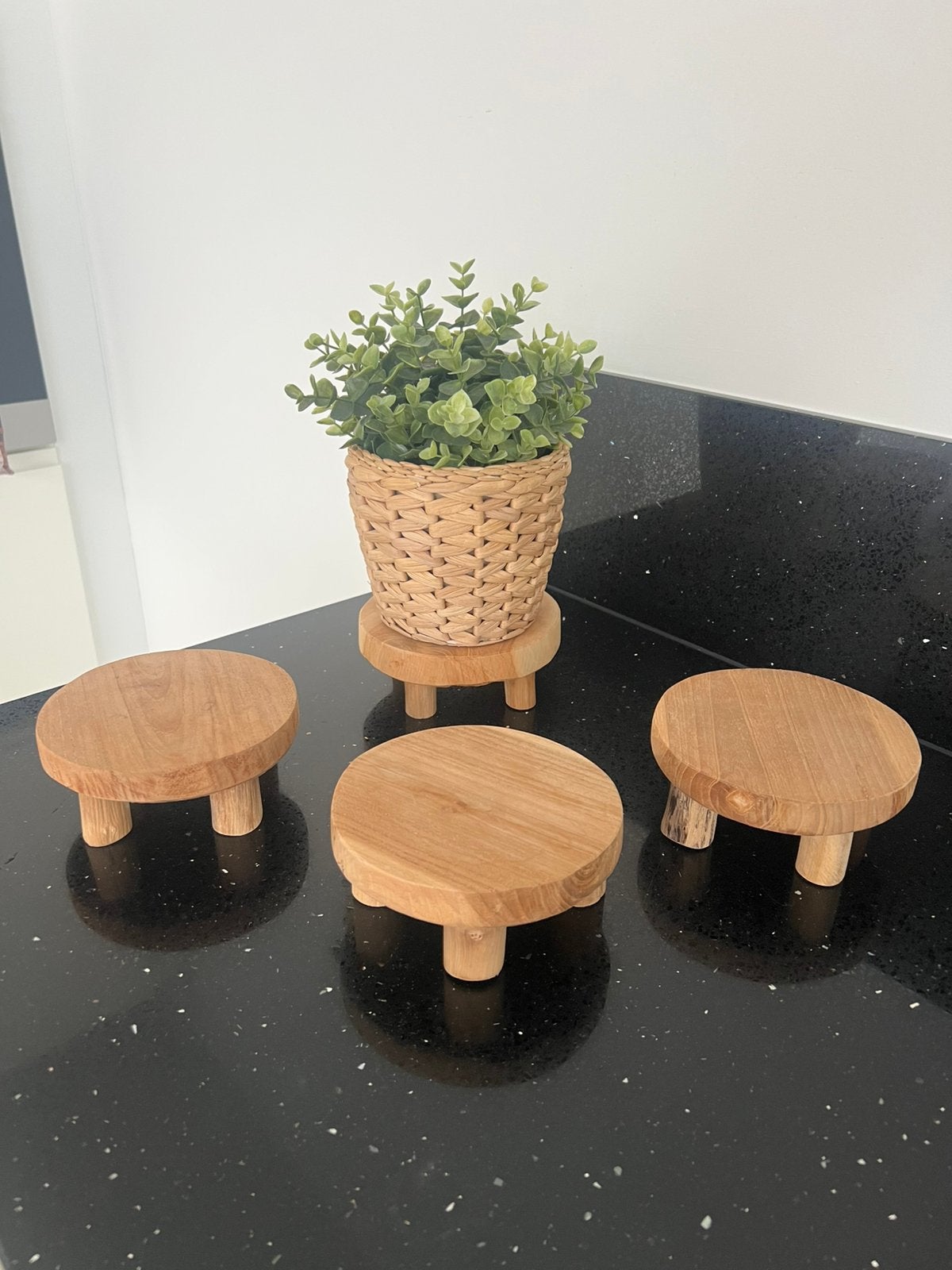 Nieuw Plateau op pootjes teak naturel, Ophalen of Verzenden, Nieuw, Hout
