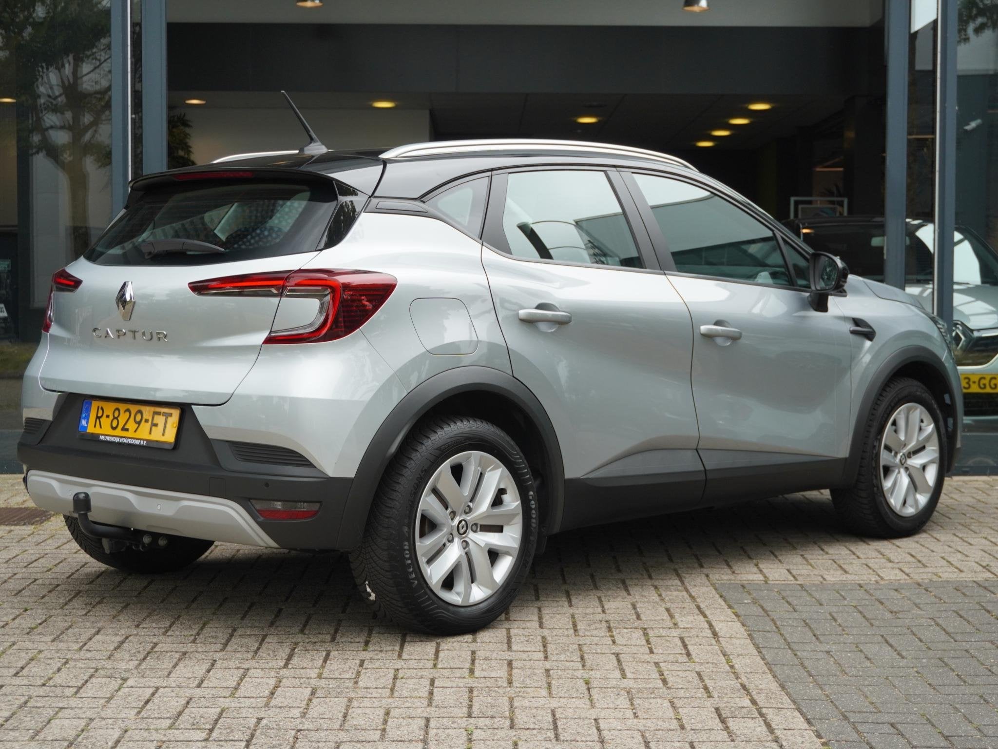 Renault Captur TCe 90 evolution / TREKHAAK / NAVI / CAMERA /, Voorwielaandrijving, Stof, Gebruikt, Euro 6