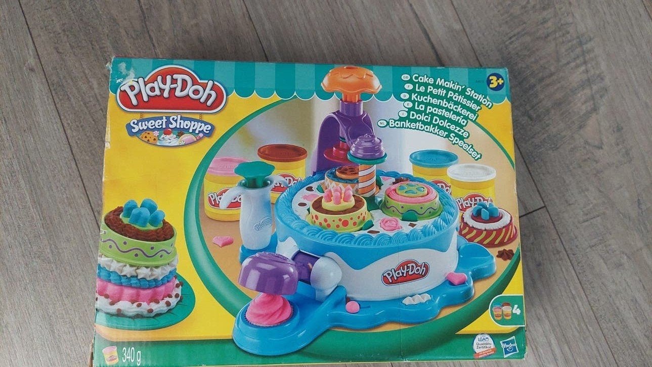 Play-Doh Sweet Shoppe Cake Makin' Station zonder klei, Ophalen, Gebruikt, Knutselen