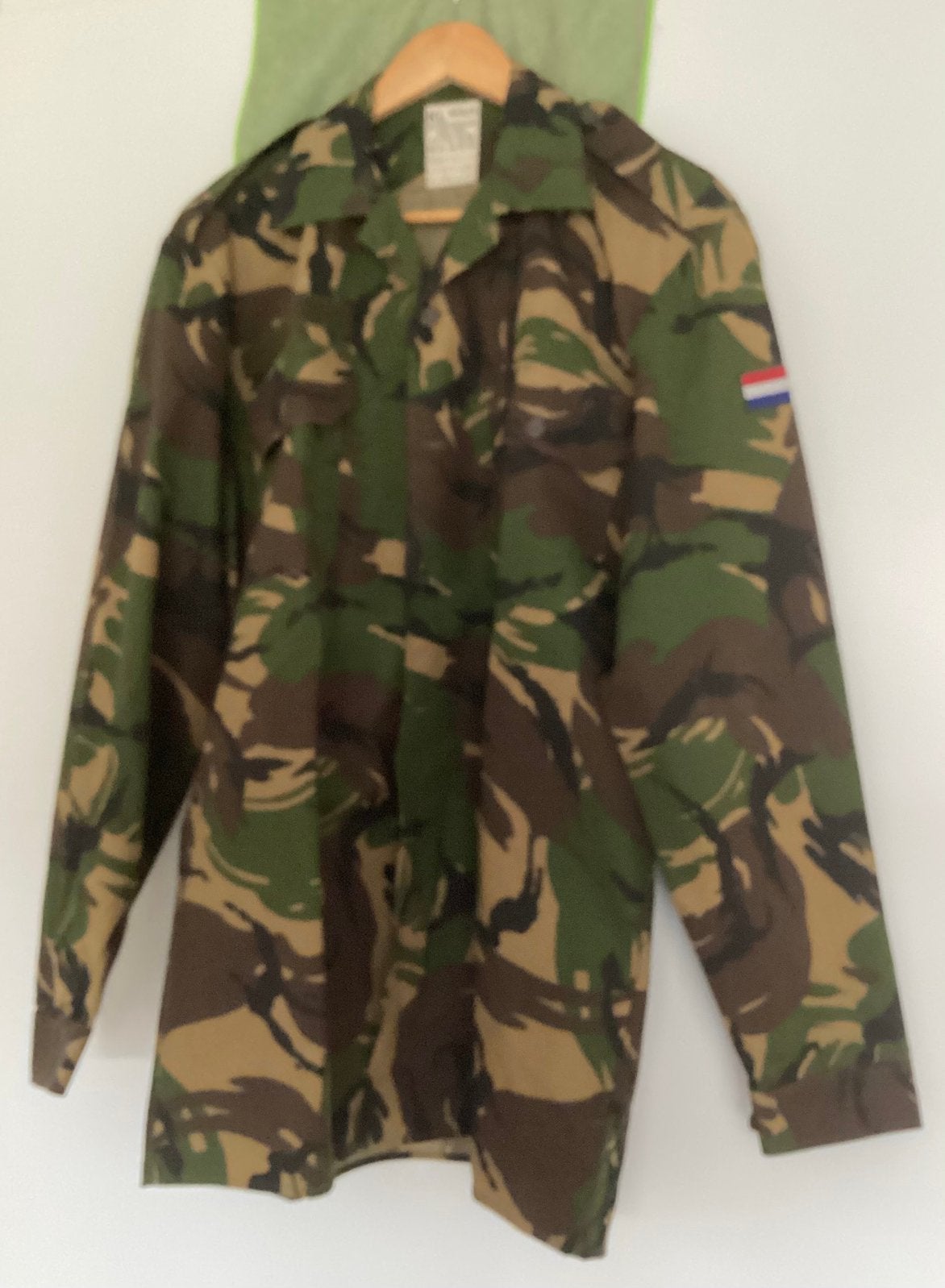 Leger blouse z.g.a.n. mooi!!, Ophalen of Verzenden, Landmacht, Nederland, Kleding of Schoenen
