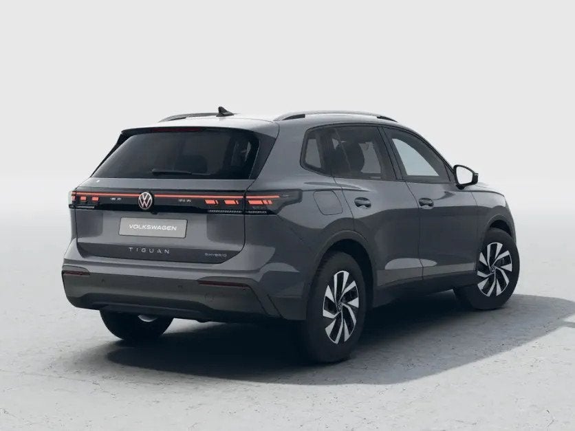 Volkswagen Tiguan Limited Edition 1.5 eHybrid 204 PK 6 versn, Automaat, Automatische klimaatregeling, 1498 cc, 1766 kg