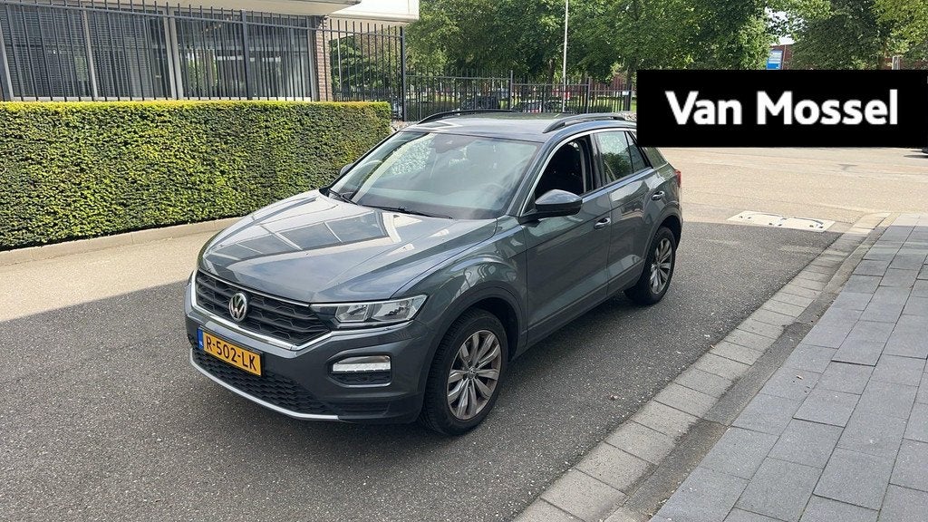 Volkswagen T-Roc 1.5 TSI Sport, Voorwielaandrijving, 12 maanden, Stof, 4 cilinders