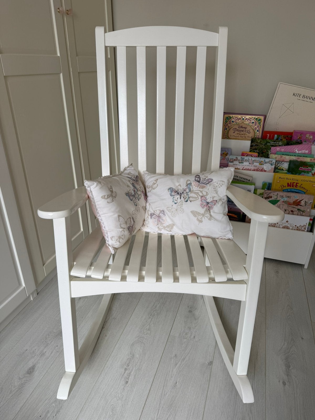 Schommelstoel wit, Kinderen en Baby's, Kinderkamer | Tafels en Stoelen, Ophalen, Zo goed als nieuw, Stoel(en)