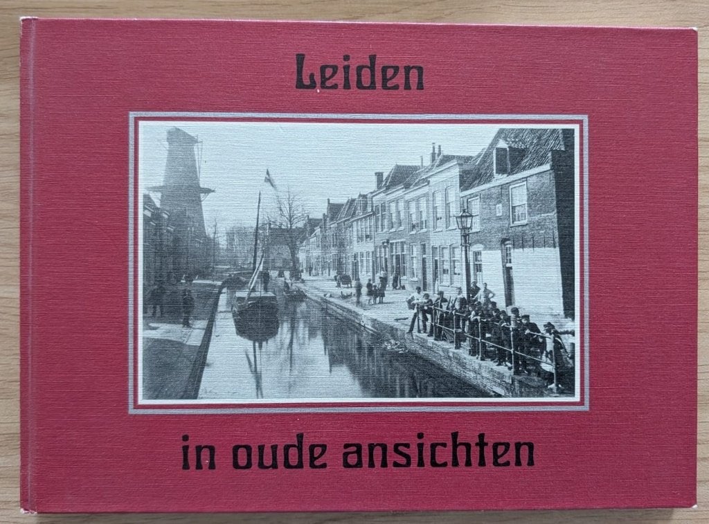 Te koop: boekje Leiden in oude ansichten jubileumeditie, Ophalen of Verzenden, 20e eeuw of later, Zo goed als nieuw, Mr. Annie Versprille