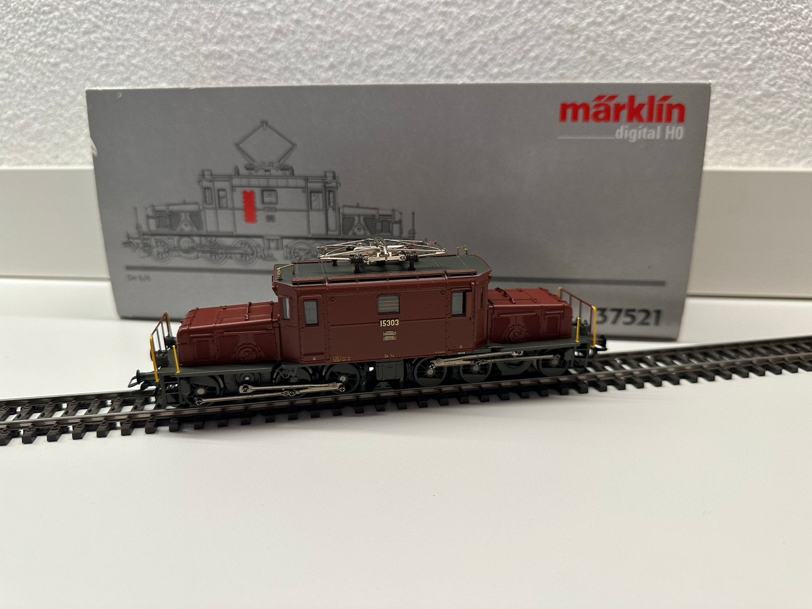 Märklin 37521 Seetal Krokodil Ce 6/8 III SBB  (defect), Hobby en Vrije tijd, Wisselstroom, Gebruikt, Locomotief, Ophalen of Verzenden