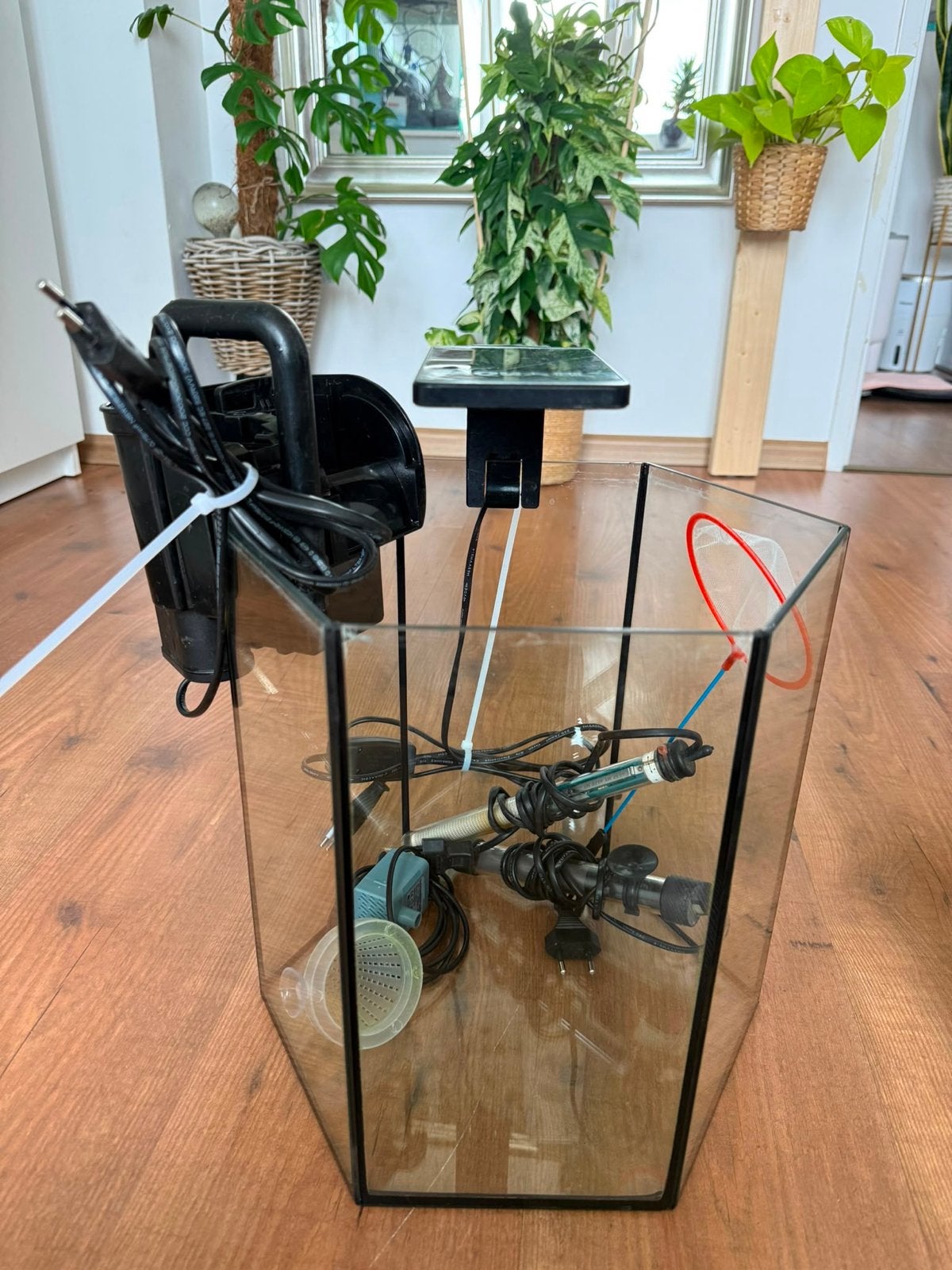 Nano aquarium compleet met accessoires, Dieren en Toebehoren, Ophalen, Verwarming, Zo goed als nieuw, Leeg aquarium