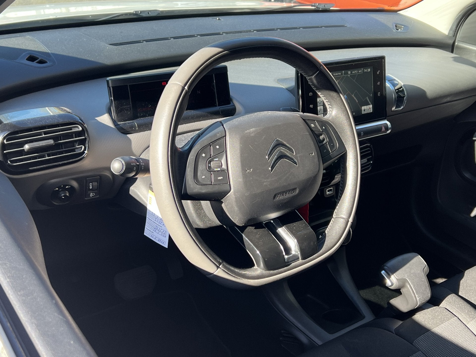 Citroën C4 Cactus 1.2 PureTech Shine | Trekhaak | Camera |, Auto's, Stof, Met garantie (alle), Origineel Nederlands, Bedrijf