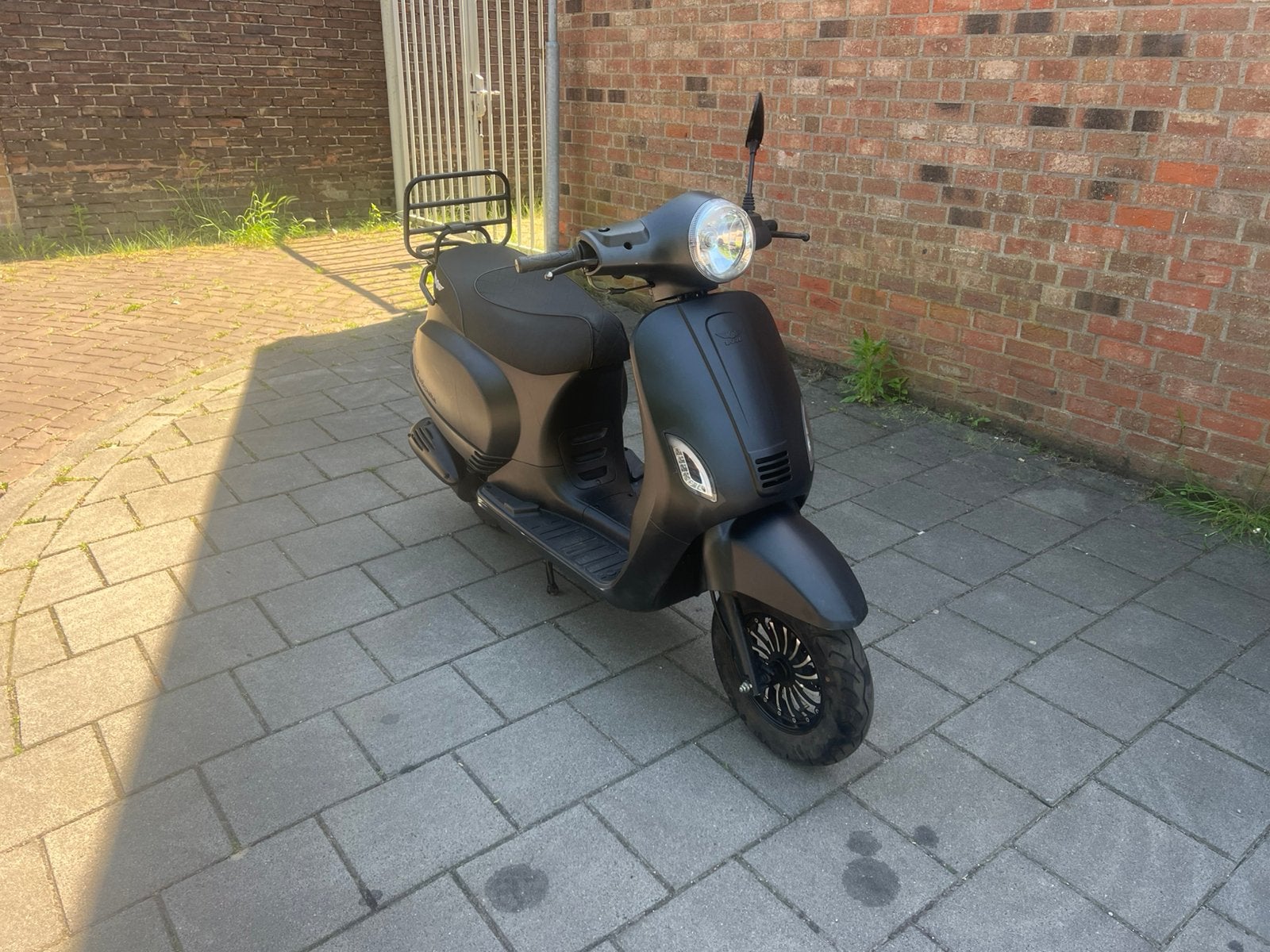 DJJD, Ophalen of Verzenden, Zo goed als nieuw, DJJD