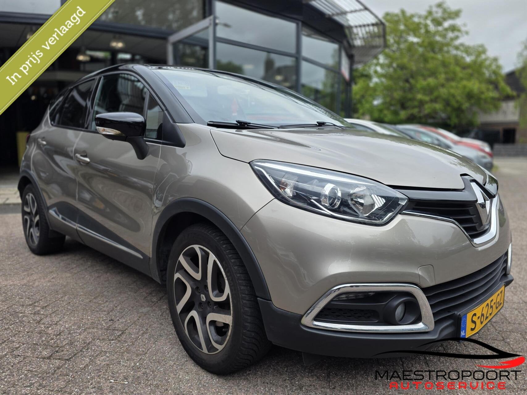 Renault Captur 1.2 TCe Helly Hansen