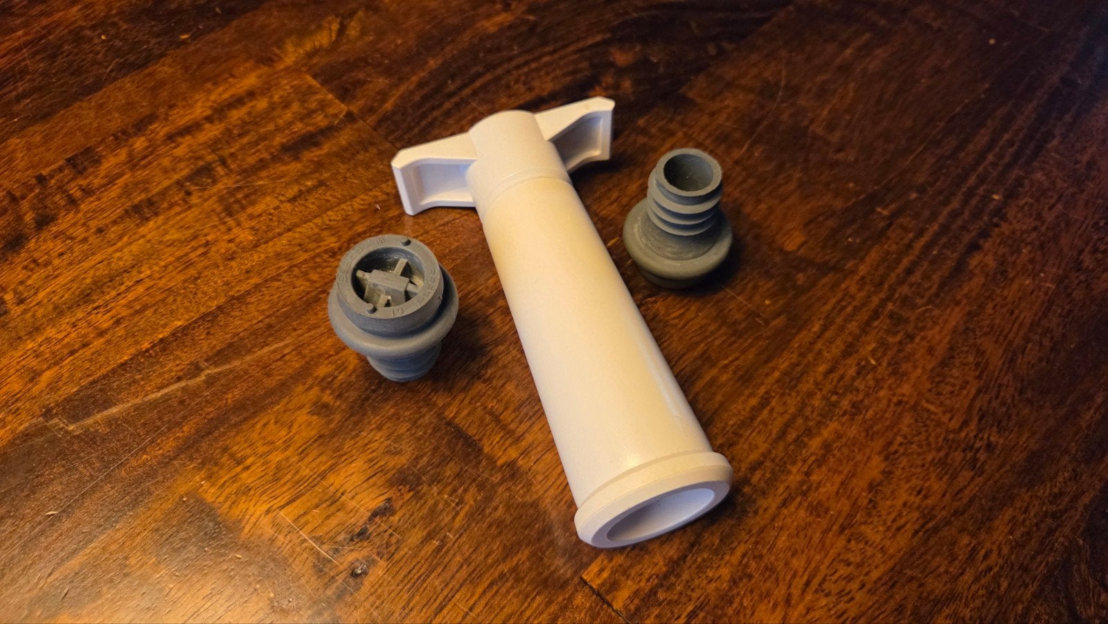 Vacu Vin Wine Saver Wit - Vacuümpomp met 2 Wijnstoppers, Kunststof, Ophalen of Verzenden, Wit, Overige merken