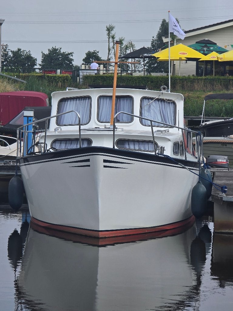 Nette Kajuitboot 'Etten-Leur' met Zwemplateau, Overige merken, Gebruikt, Diesel, Ophalen of Verzenden